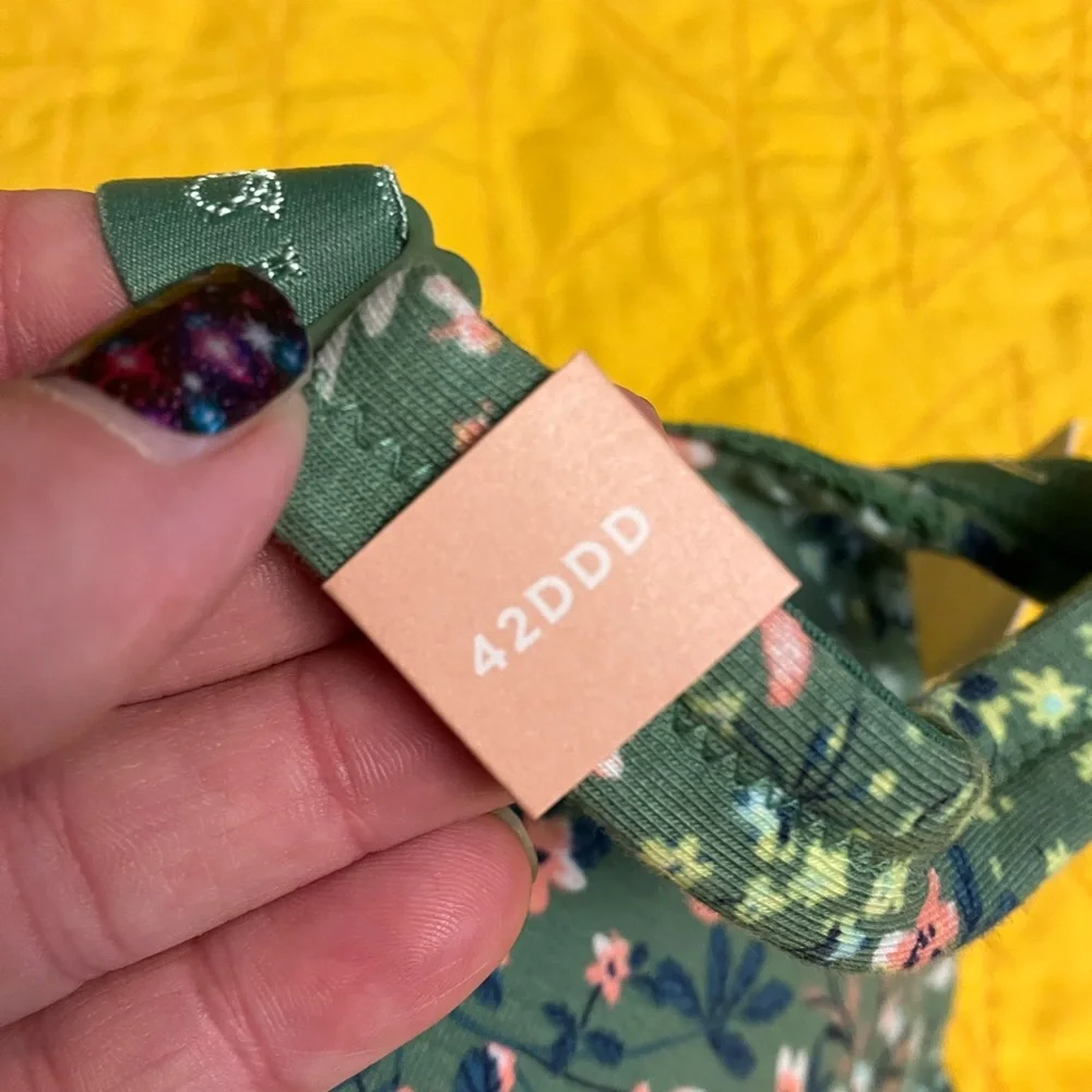 New With Tags Cacique Green Floral Intimates Set— Bra and Panties - Picture 4 of 8